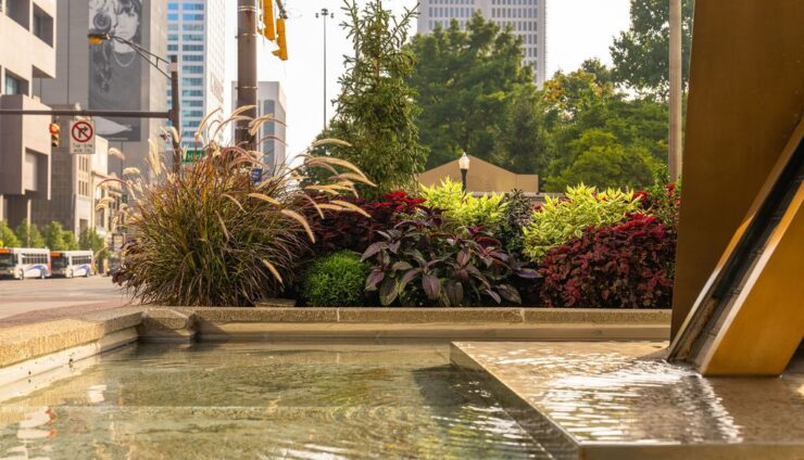 Top Benefits of Commercial Landscaping